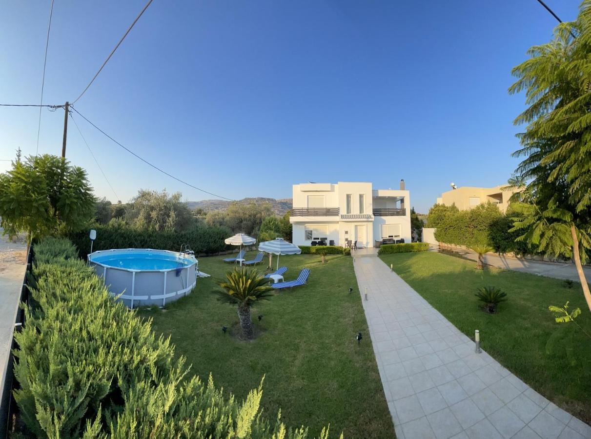 Villa Epavlis Haraki Exterior photo